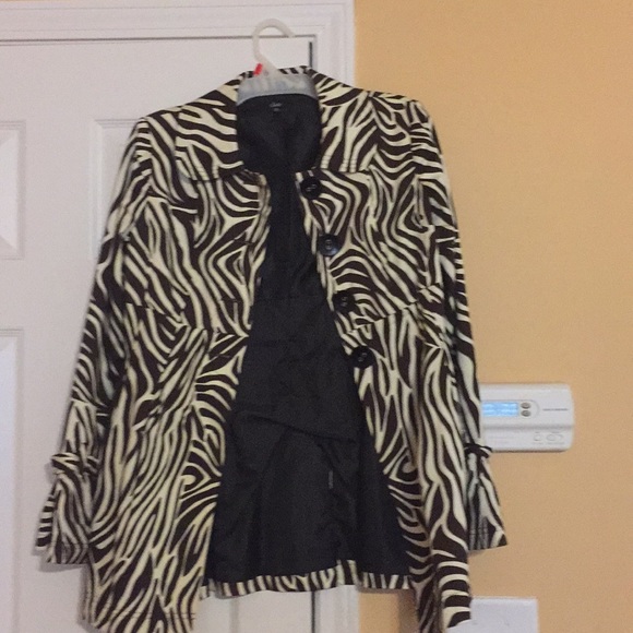 Jacket - Picture 2 of 3